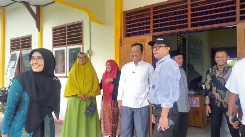 kunjungan kabid pembinaan SMA 2